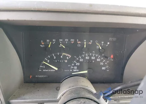 1993 Chevrolet Suburban C1500 из США, поврежденный, VIN 1GNEC16K7PJ307382